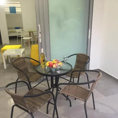 Apartamenty Saranda Apartman